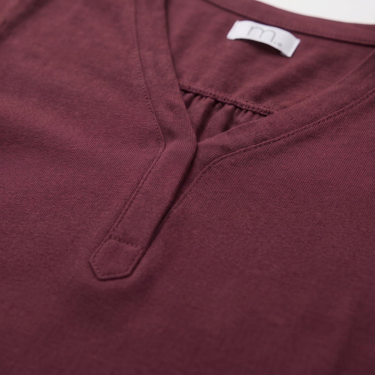 MLN | Split V-Neck Long Sleeve Top - Burgundy