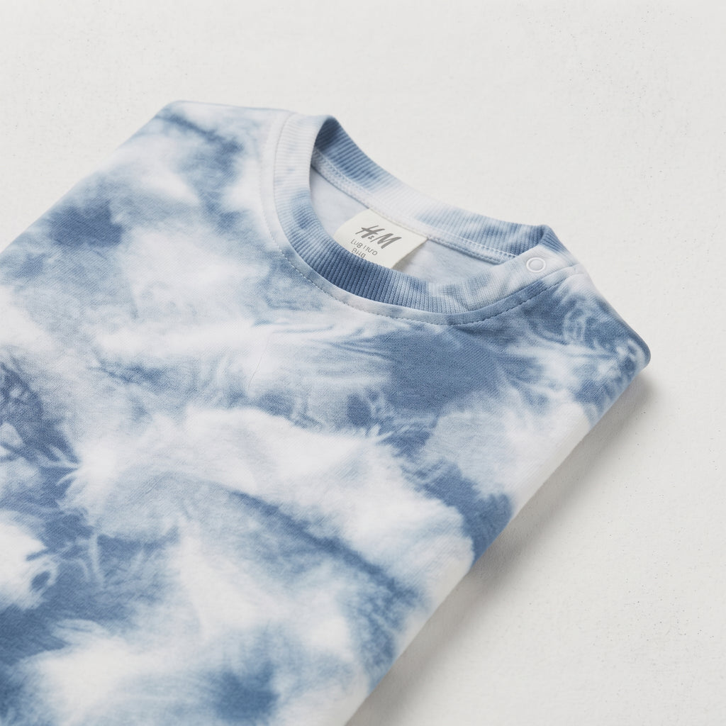 H&M | Boys' Tie-Dye Cloud Graphic Fleece Sweatshirt - Blue & White