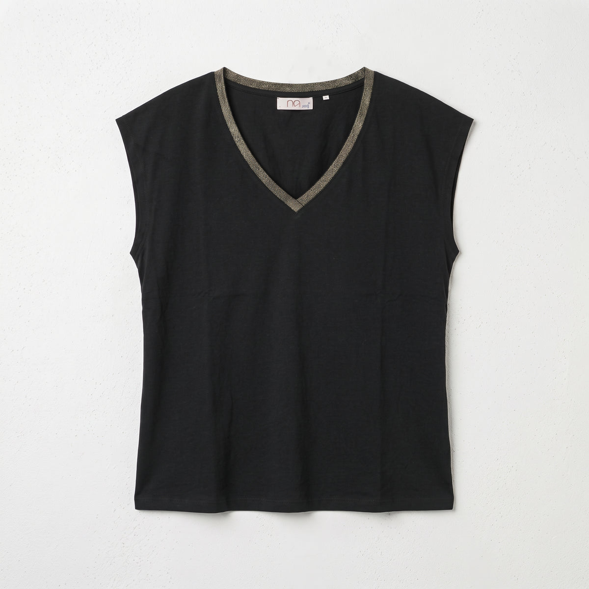 MLN | Women's Contrast Trim Deep V-Neck Muscle Tee - Black & Taupe