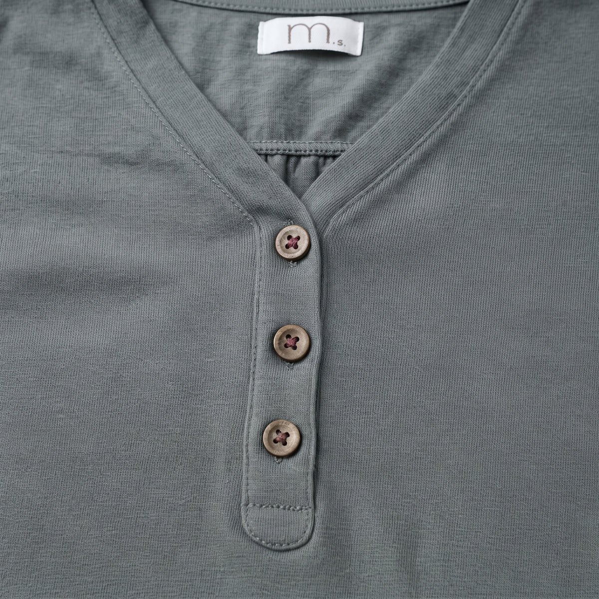MLN | Slub Cotton Henley Long Sleeve Top