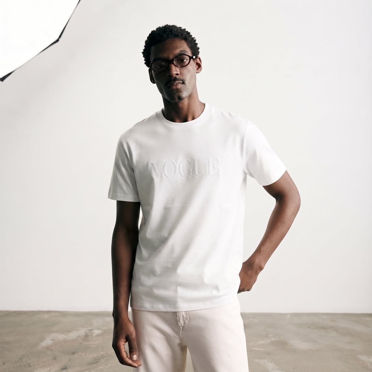 Vogue | Embroidered Logo Classic T-Shirt